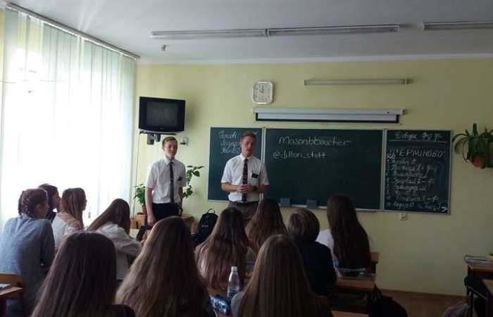 42895160_1421437364654738_4218317089137491968_n